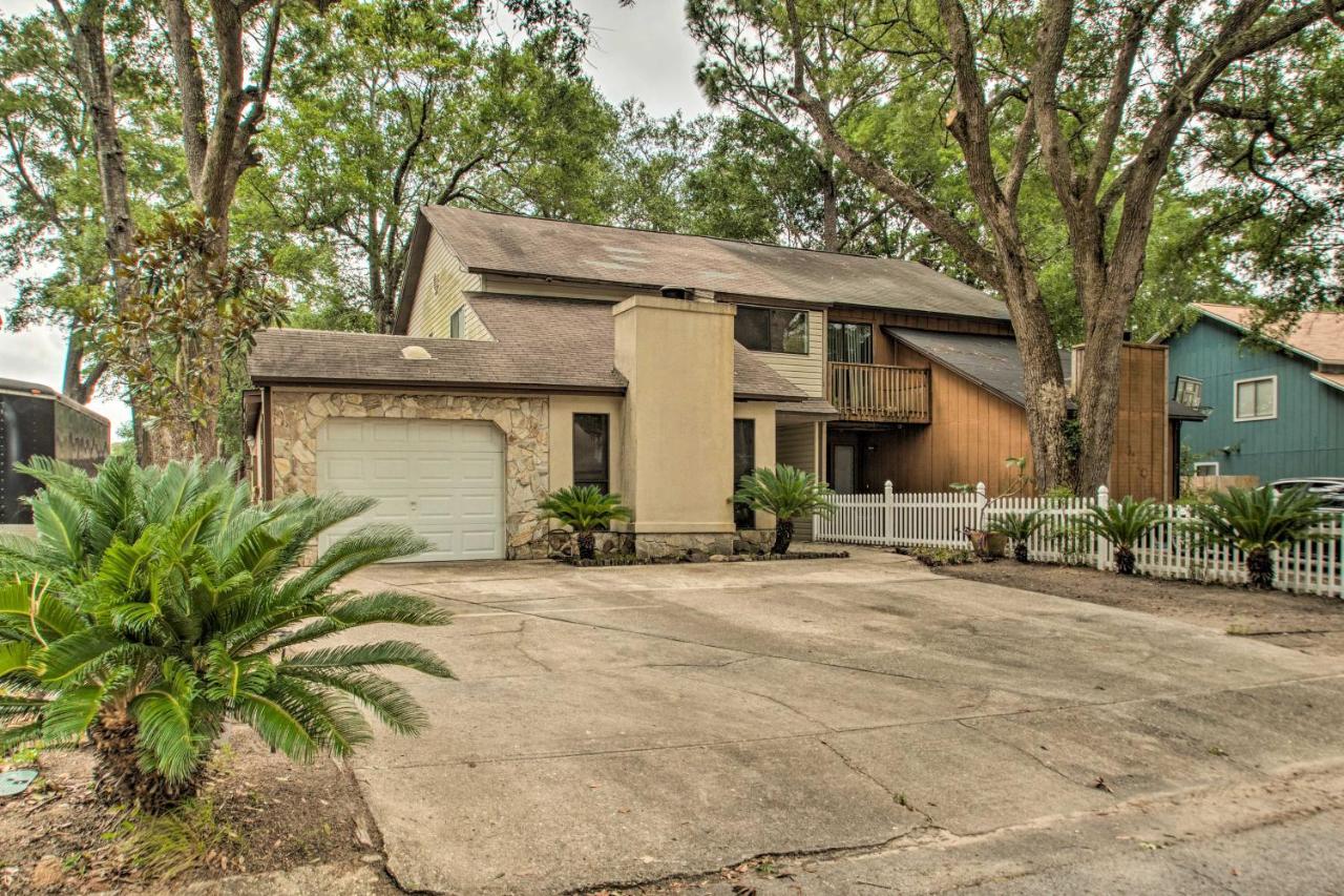 2-Story Pensacola Home With Game Room And Private Yard Экстерьер фото